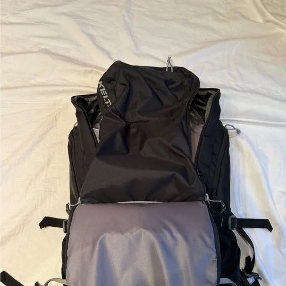 Kelly RedWing 32 hiking/outdoor backpack